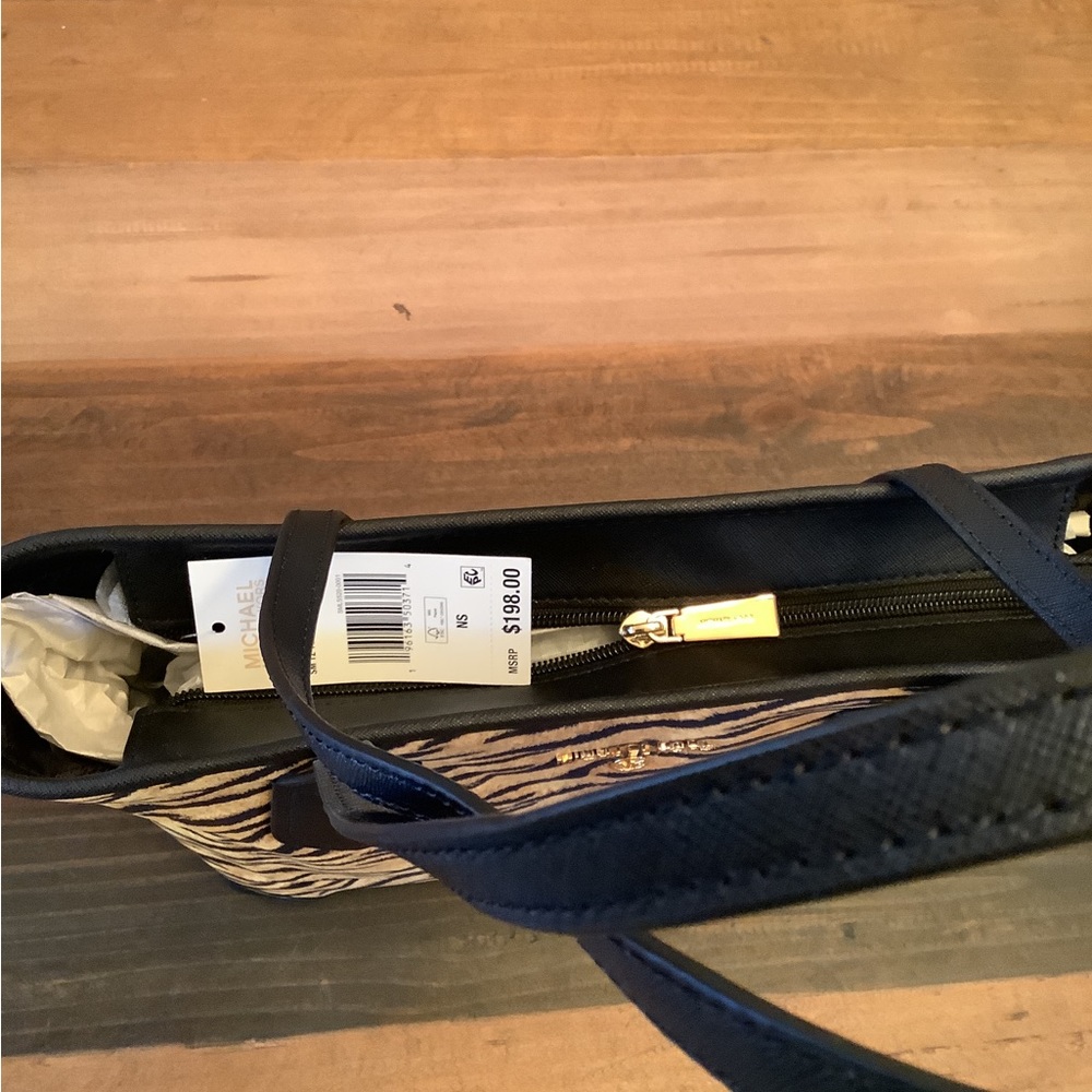 Ladies purse MK tote - Picture 2 of 4